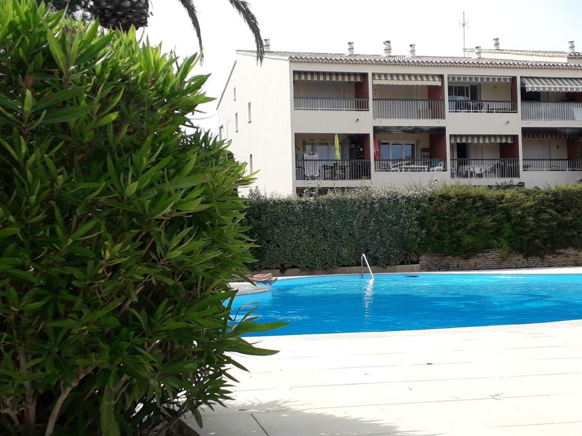 Bandol Nature Et Loisirs: Parking/ Piscine Εξωτερικό φωτογραφία
