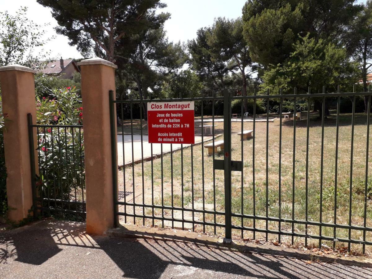 Bandol Nature Et Loisirs: Parking/ Piscine Εξωτερικό φωτογραφία