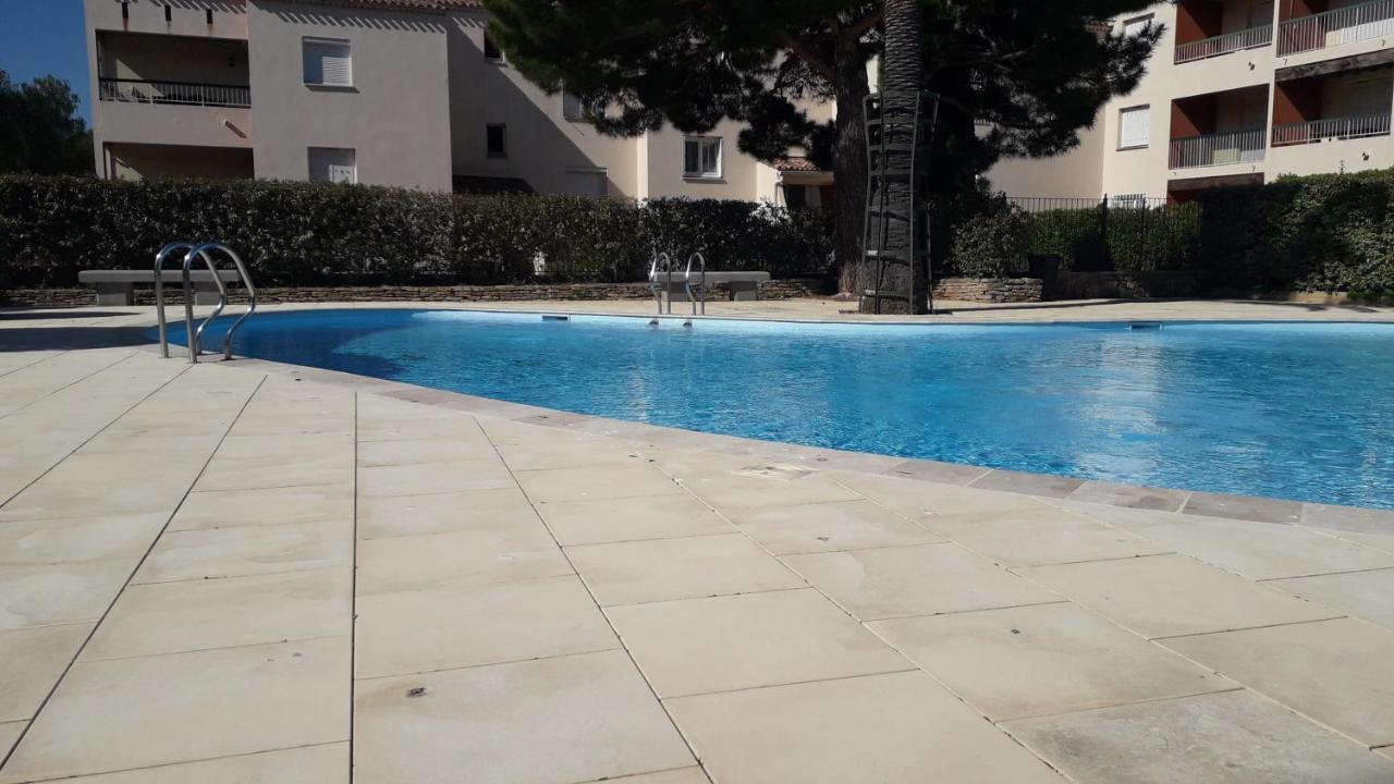 Bandol Nature Et Loisirs: Parking/ Piscine Εξωτερικό φωτογραφία